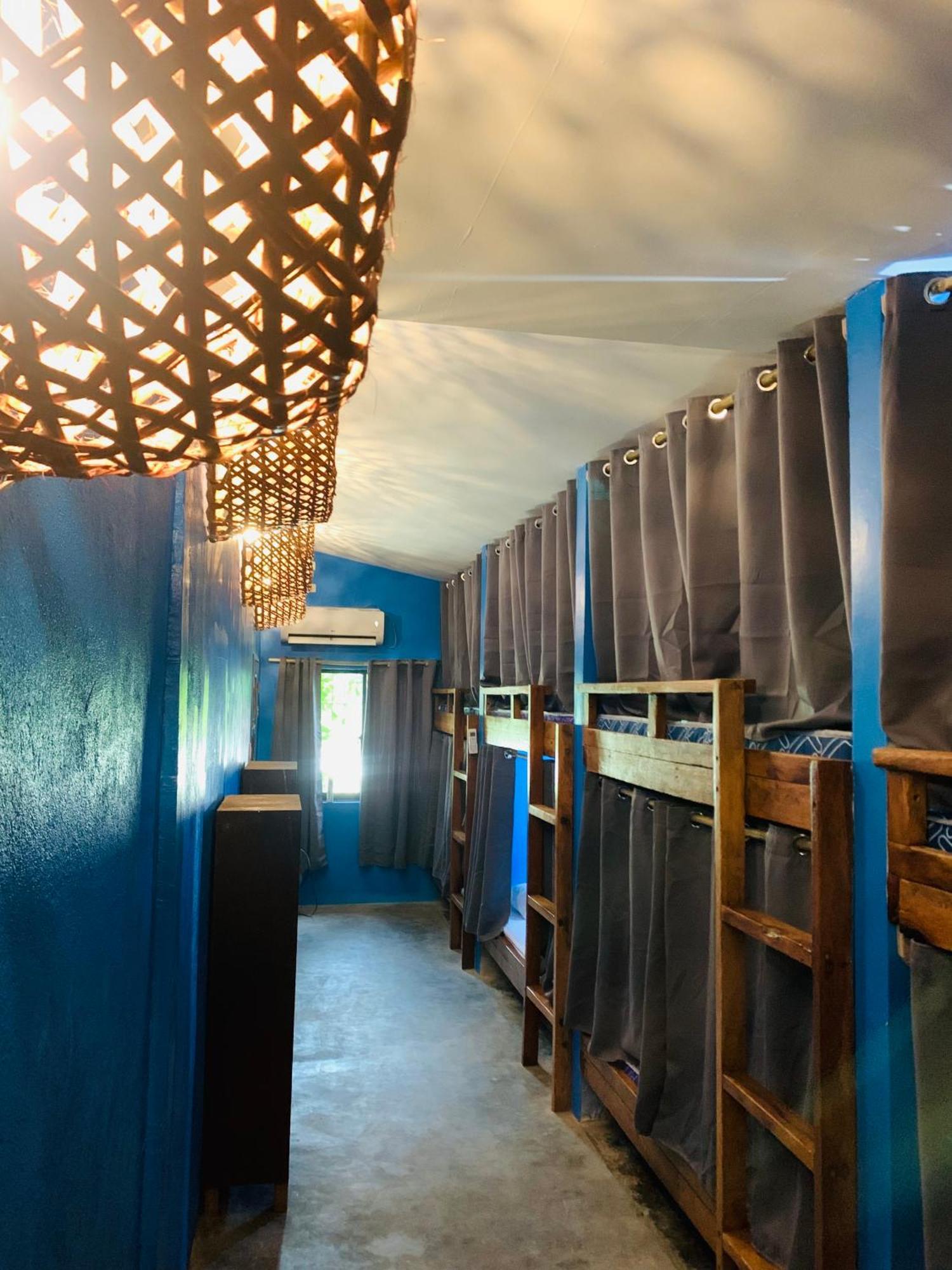 Jaydy Hostel General Luna  Exterior photo