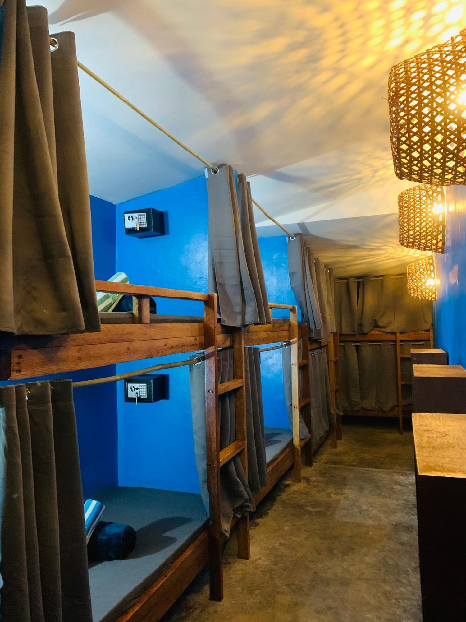 Jaydy Hostel General Luna  Exterior photo